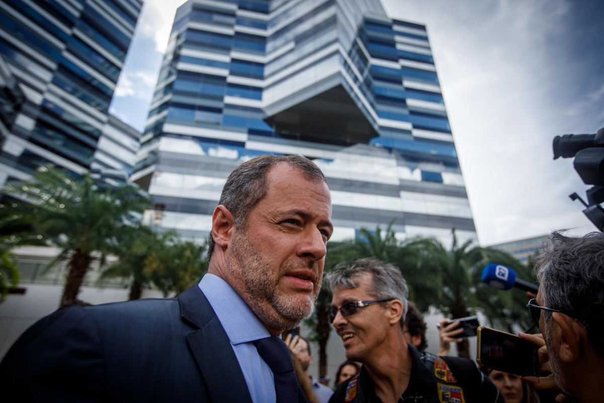 Moraes rejeita solicitação de advogado de Bolsonaro para evitar depoimento à PF Advogado Paulo Cunha Bueno, após depoimento do ex-presidente Jair Bolsonaro à Polícia Federal (Foto: Brenno Carvalho/Agência O Globo/22-02-2024)