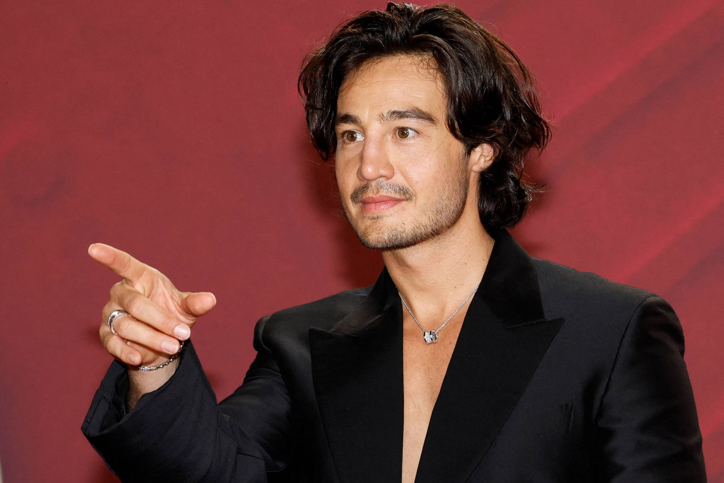 Tiago Iorc fala sobre a pausa na carreira e a perda do prazer de cantar 'Tinha até uma piada que se você abrisse a torneira, estava tocando 'Amei Te Ver'', brincou Iorc (Foto: Marco Bello/Reuters)