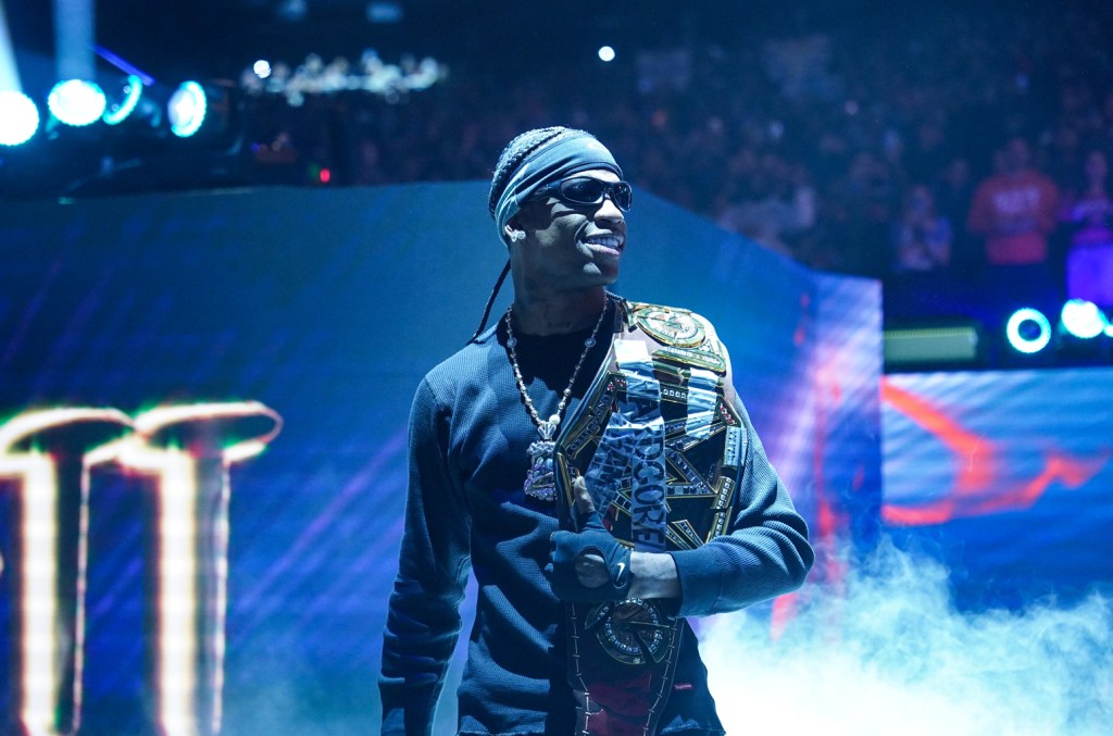 Travis Scott lança álbum de compilação ‘JACKBOYS 2’ com novas faixas disponíveis Travis Scott e seu selo Cactus Jack retornaram para entregar o tão aguardado álbum de compilação 'JACKBOYS 2' no domingo (13 de julho). (Foto: Reprodução)