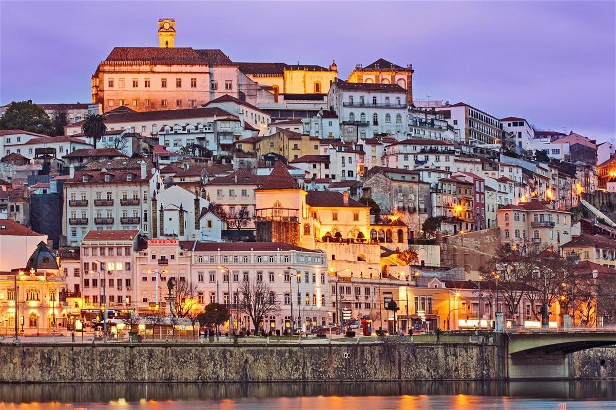 Evento em Portugal reúne 20 ministros do STF e STJ com patrocínios anônimos Coimbra: cidade portuguesa vai sediar evento paralelo ao Gilmarpalooza (Foto: Reprodução)
