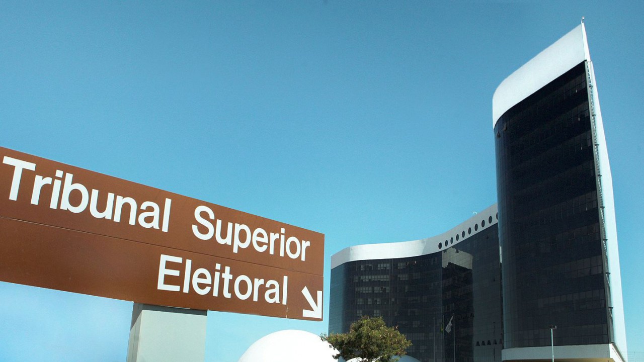TSE enfrenta disputa milionária por contrato de transporte rodoviário Sede do TSE (Foto: Divulgação/TSE)