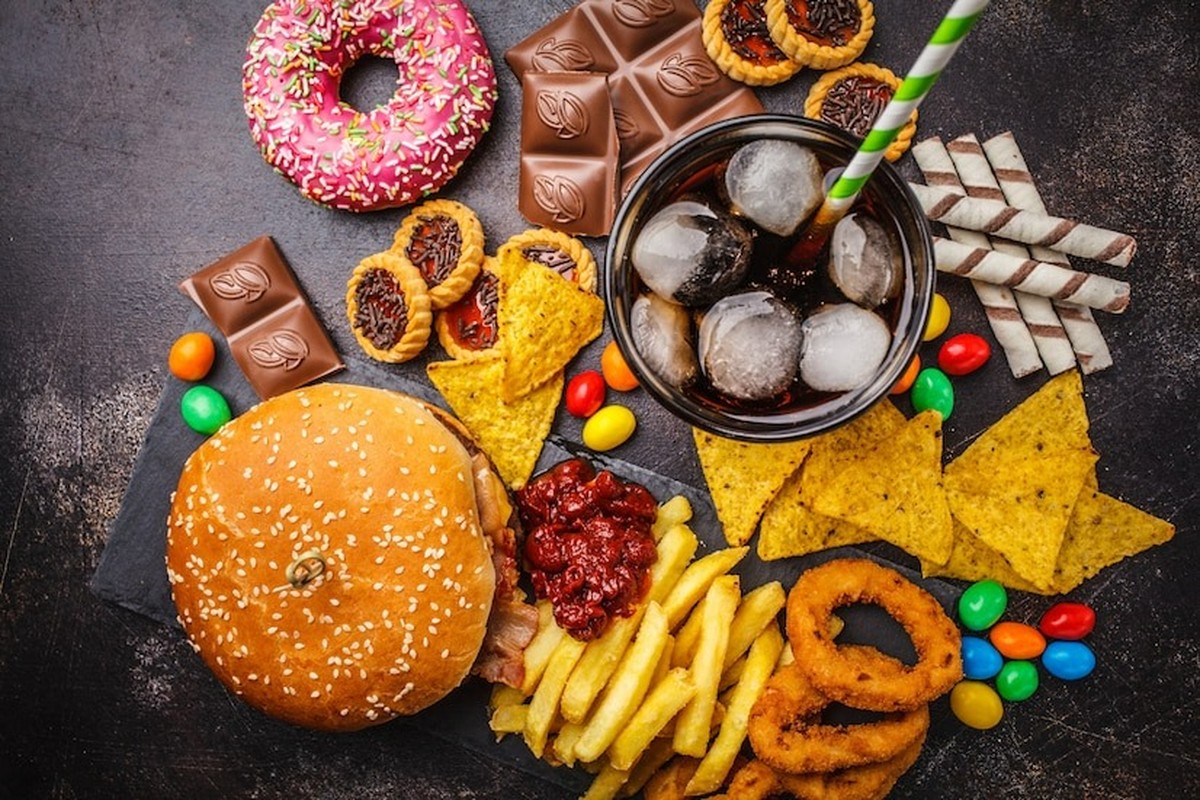 Estudo da USP revela consumo de ultraprocessados nas cidades brasileiras em mapa interativo Alimentos ultraprocessados e ricos em açúcar (Foto: Freepik)