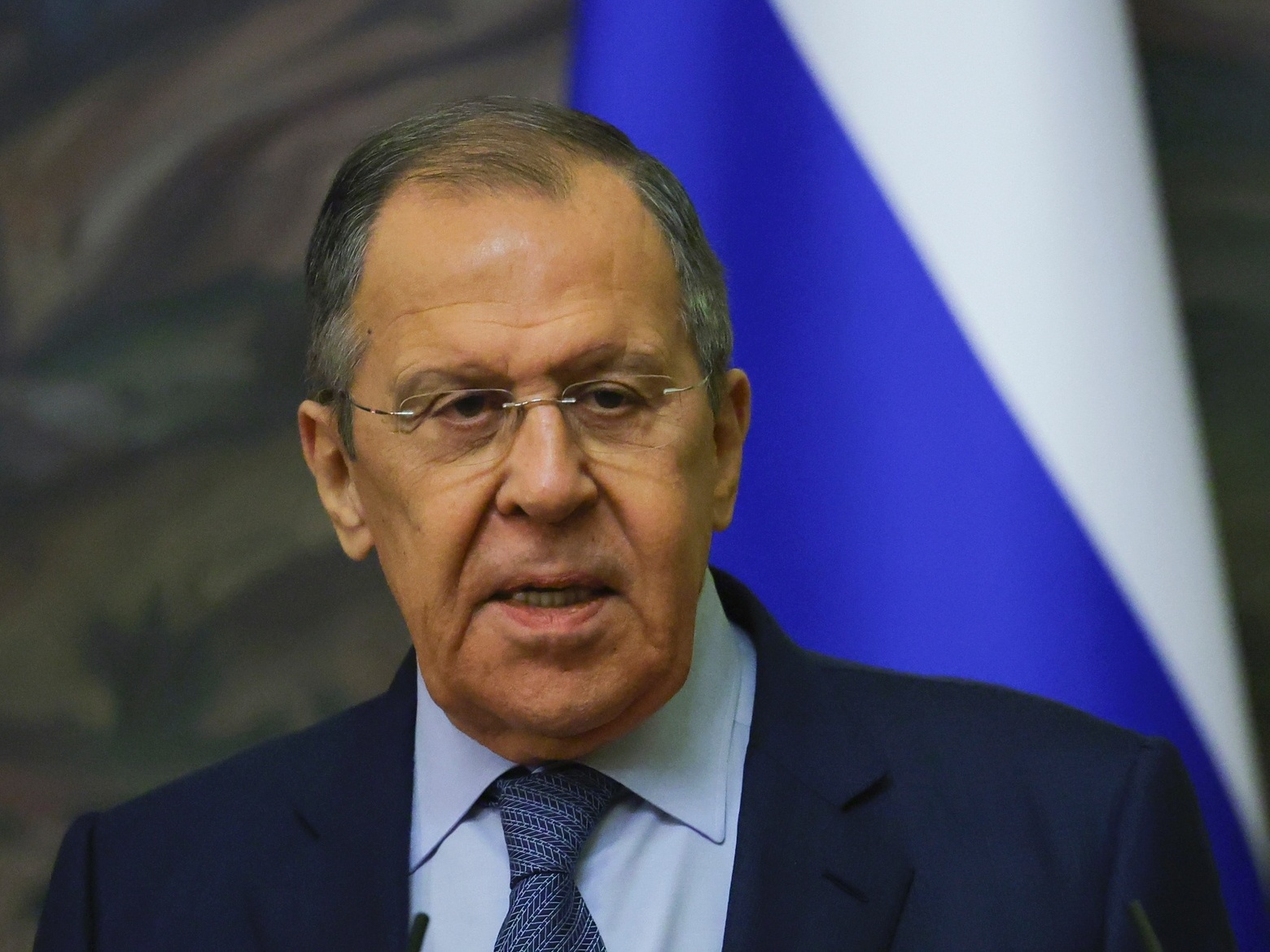 Governo da Rússia questiona apoio a Trump em meio a trégua de 50 dias Ministro das Relações Exteriores da Rússia, Sergei Lavrov, durante coletiva em Moscou (Foto: Evgenia Novozhenina/Pool/AFP)