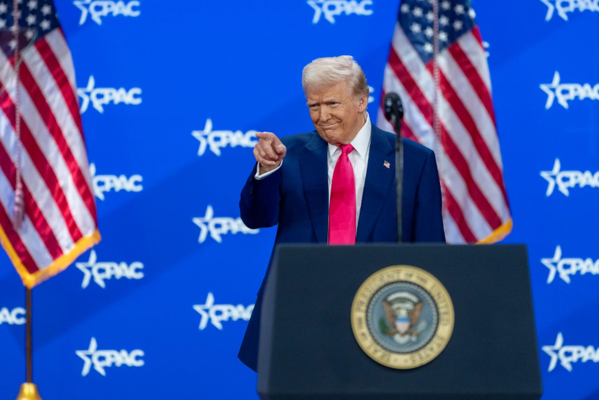 Aumento na demanda por visto americano ocorre antes do reajuste da taxa Presidente dos Estados Unidos, Donald Trump. (Foto: Divulgação/Casa Branca)