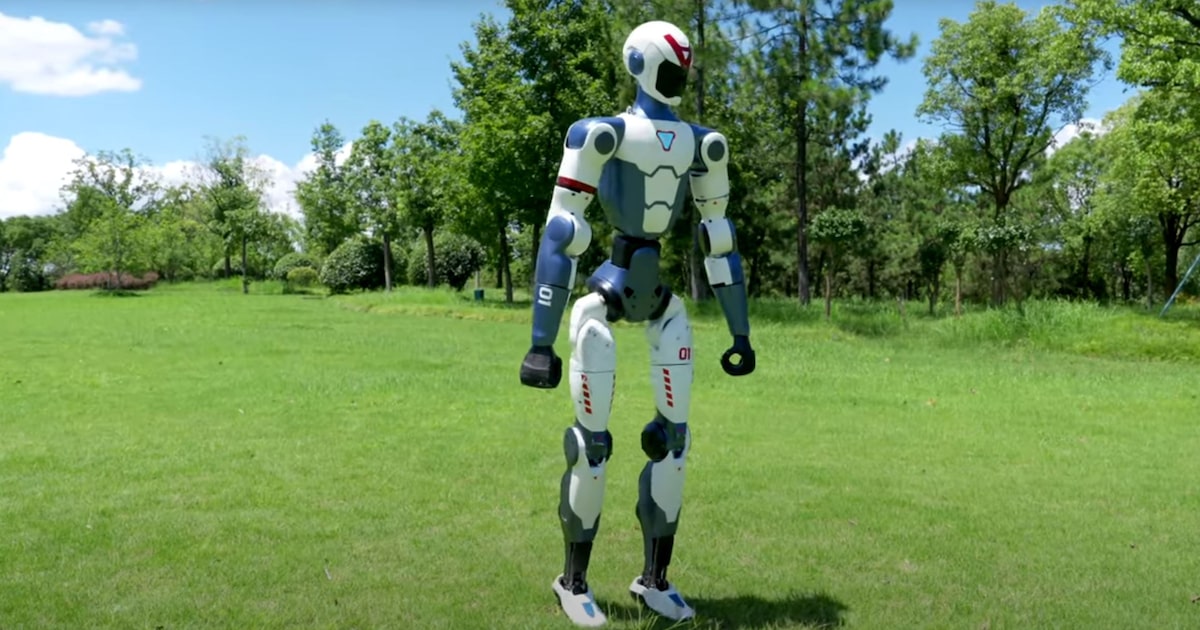 Empresa chinesa lança robô humanoide de 25kg por apenas R$ 30 mil A máquina tem 26 articulações e é equipada com inteligência artificial multimodal que inclui reconhecimento de voz e imagem (Foto: Chin, Justin)
