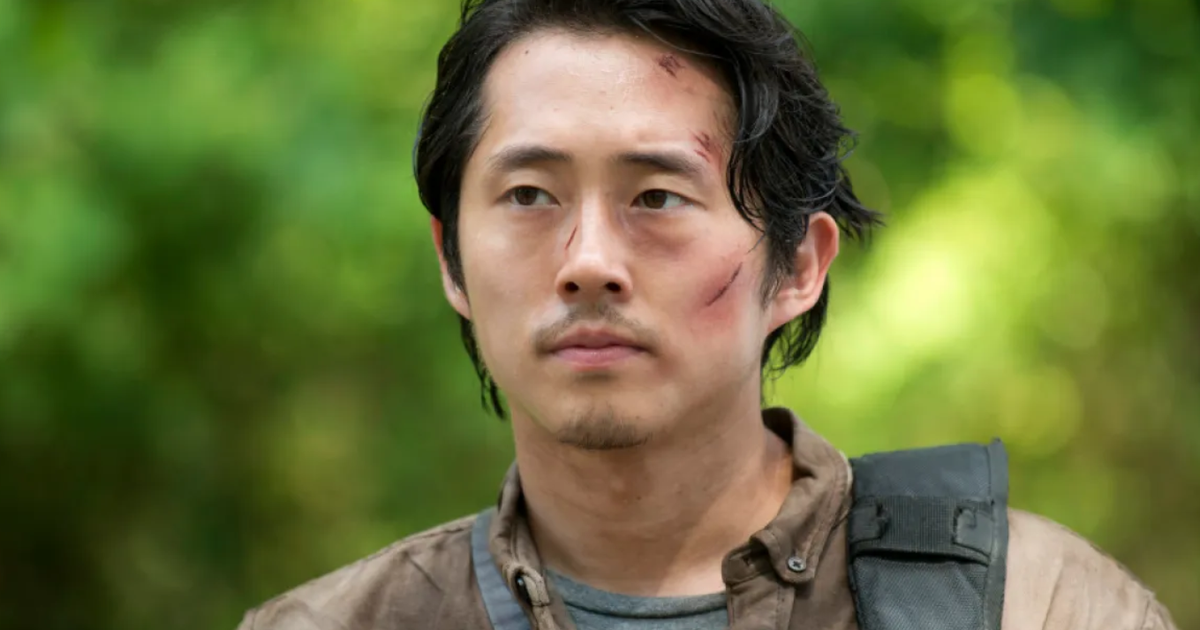 Produtor de The Walking Dead: Dead City planeja retorno de Glenn à série Scott M. Gimple, o produtor executivo de The Walking Dead: Dead City, tem uma ideia no mínimo inusitada para a série: trazer Glenn de volta (Foto: Reprodução)