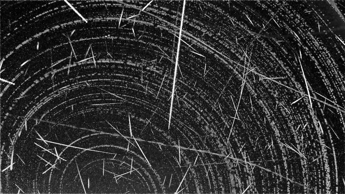Chuvas de meteoro registram quase 800 ocorrências em diversos estados brasileiros Identificados 254 meteoros em uma estação em Sorocaba (SP) na última noite — Foto: Adriano Fonseca