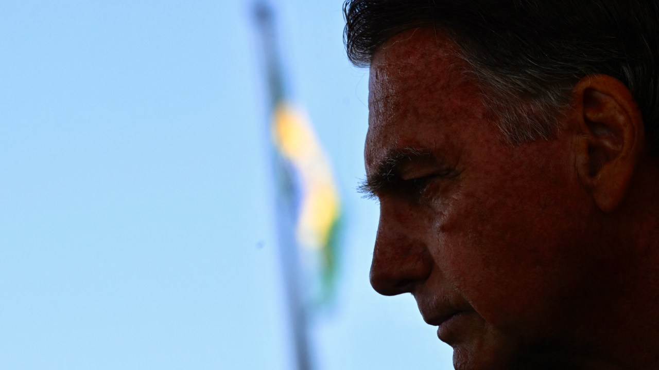 Bolsonaro afirma que a lei de Deus é sua prioridade diante de Moraes Jair Bolsonaro (18/07/2025) (Foto: Mateus Bonomi/AFP)