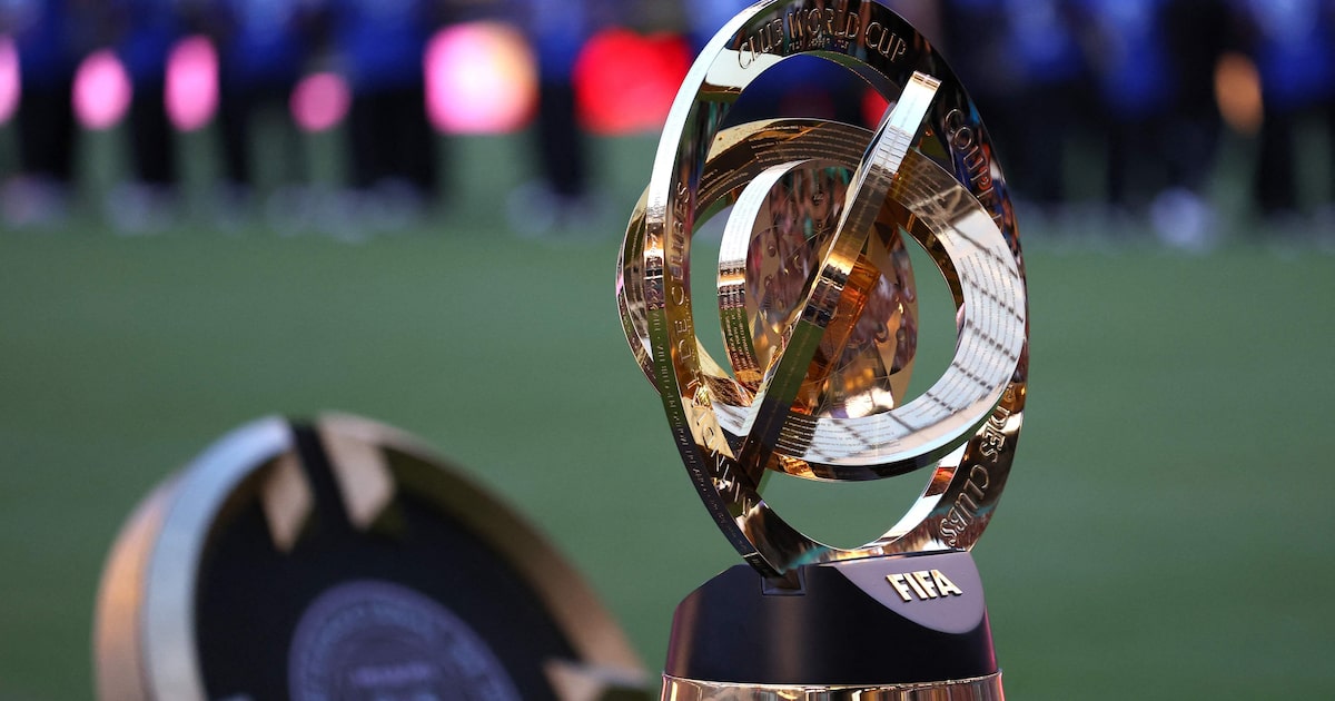 Catar se candidata a sediar o Mundial de 2029 e desafia o Brasil na disputa Troféu do Mundial de Clubes da FIFA. A segunda edição do torneio será realizada em 2029. (Foto: Megan Briggs/AFP)