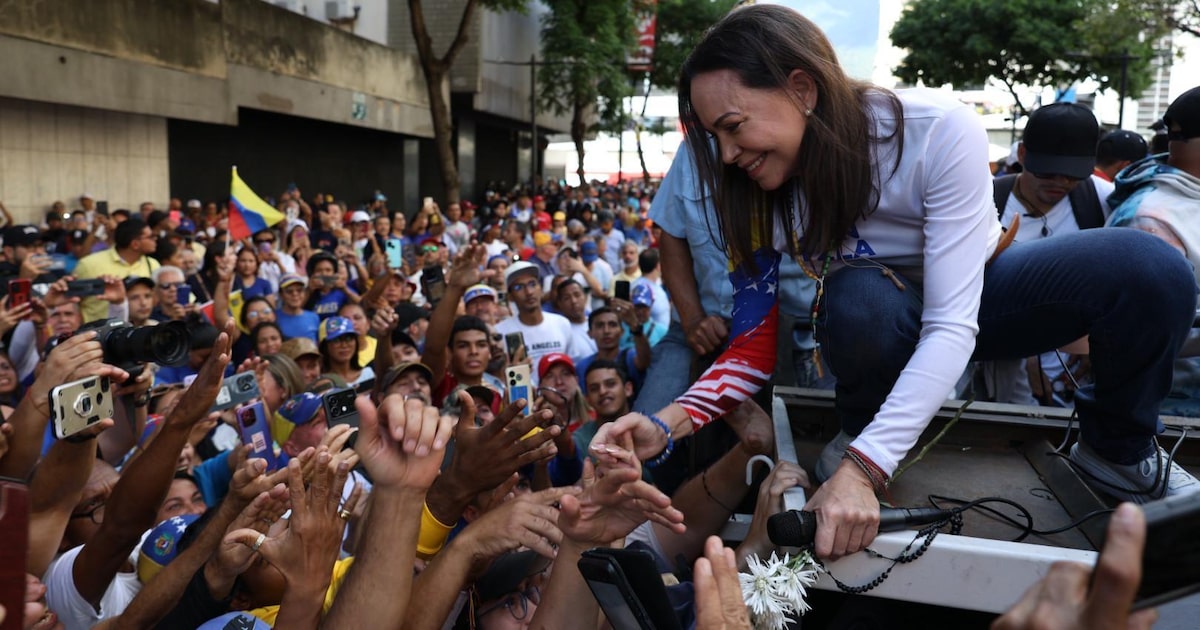 María Corina Machado, a líder opositora, durante um comício na Venezuela. María Corina foi impedida de disputar eleições na Venezuela no ano passado (Foto: Cedido por María Corina Machado)