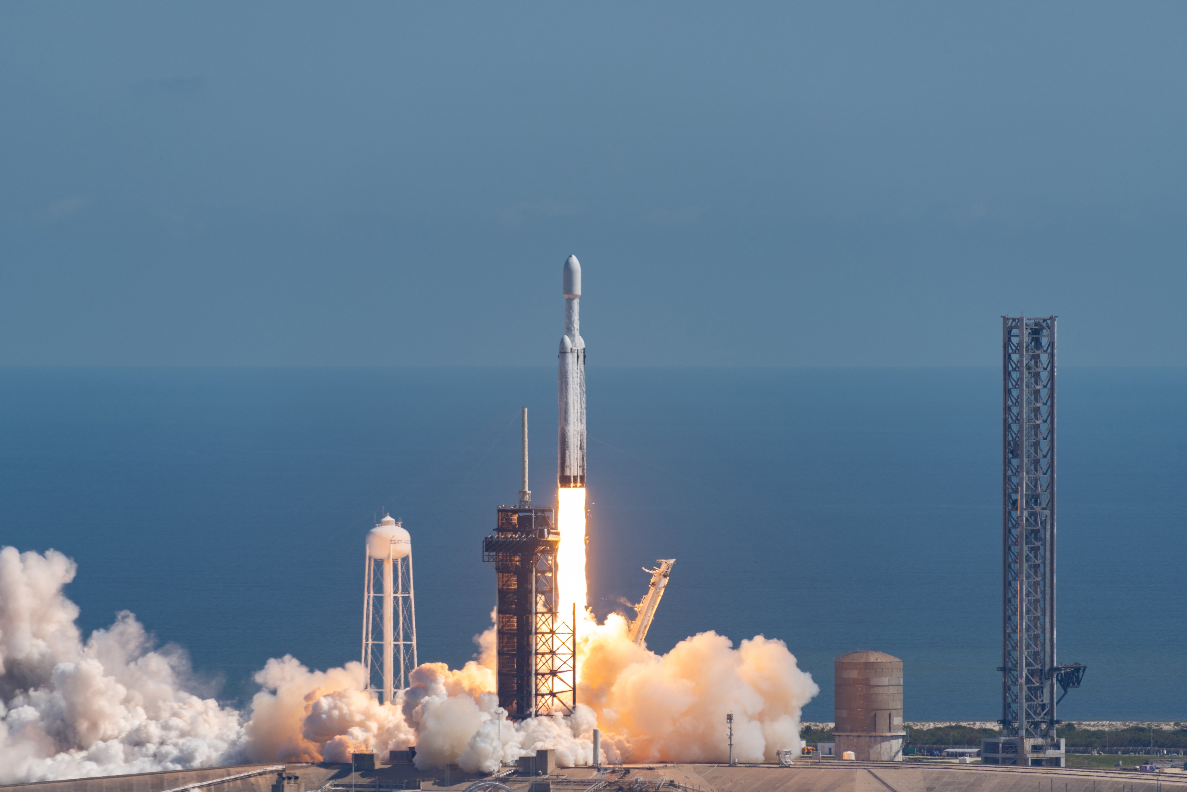 Startup americana facilita investimento na SpaceX com baixo capital disponível Ibovespa sobe 1% após divulgação do IPCA-15; dólar cai 1% a R$ 5,50 (Foto: Reprodução)