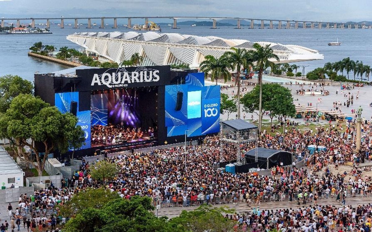 Shows imperdíveis da semana: Projeto Aquarius, ‘90's Festival’ e Marina Lima em destaque Projeto Aquarius volta à Praça Mauá para mais um concerto gratuito: OSB recebe Iza, Martinho da Vila, Roberta Miranda e Chico César (Foto: Divulgação)
