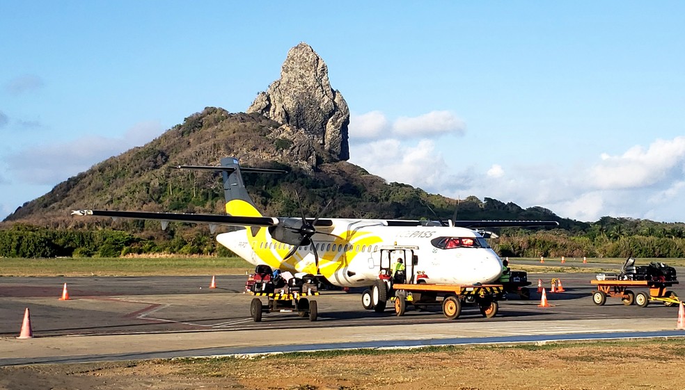 Anac cancela definitivamente certificado de operação da Voepass Aeronave da Voepass em Fernando de Noronha (Foto: Ana Clara Marinho/TV Globo)