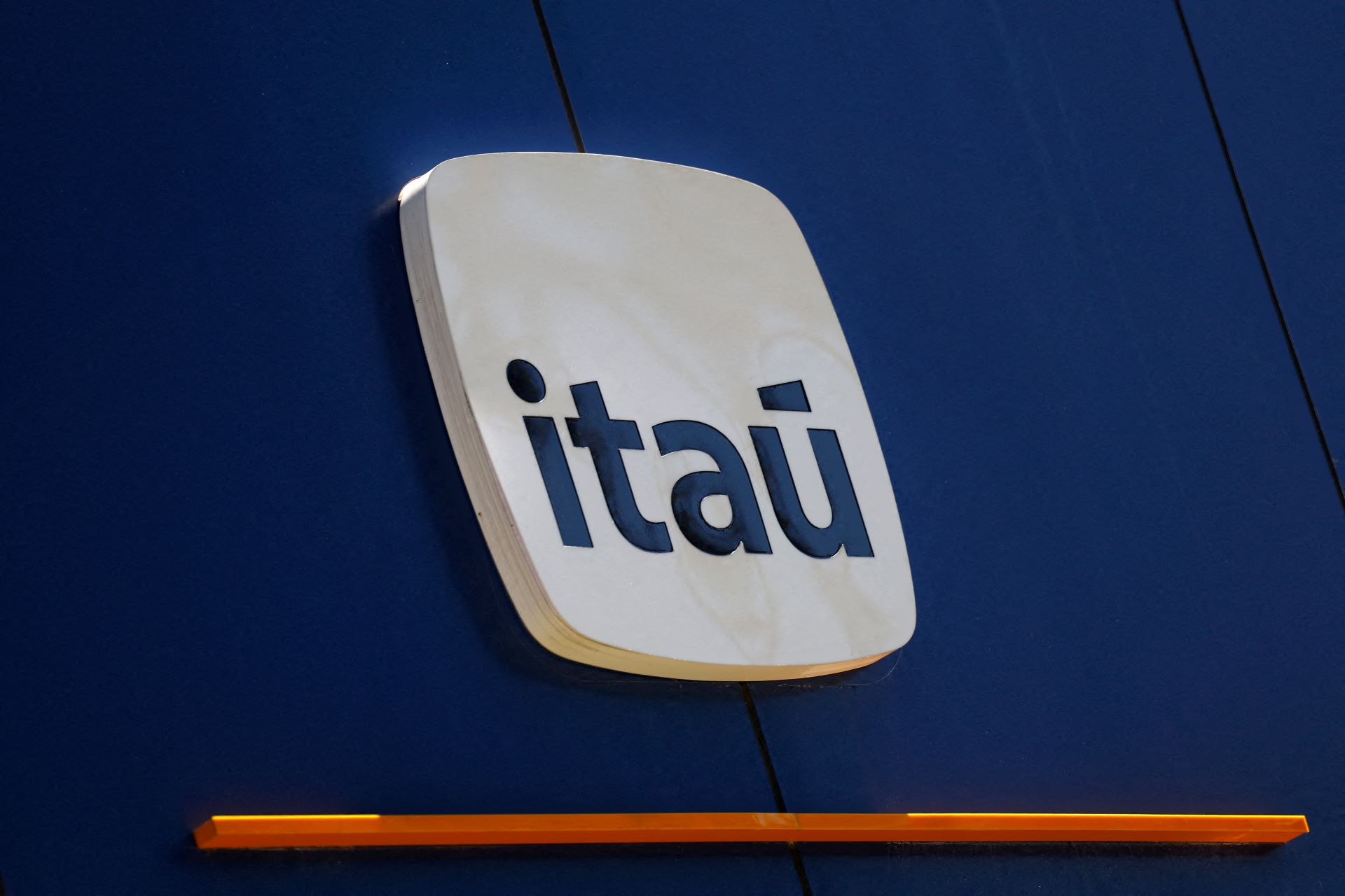 UBS BB reclassifica Itaú para neutro e ITUB4 registra maior queda entre os bancos Foto: Reprodução