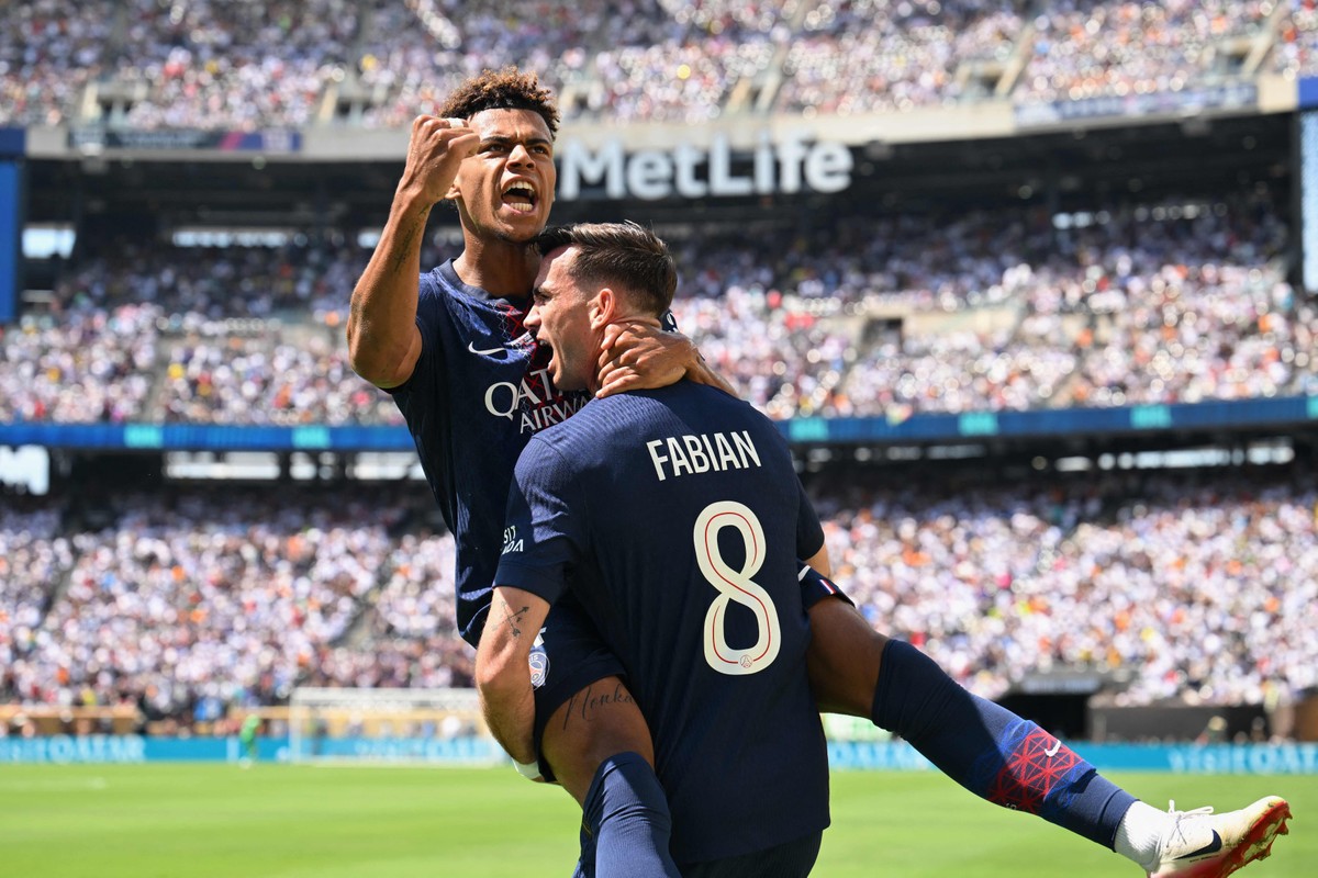PSG atropelou o Real Madrid (Foto: AFP)