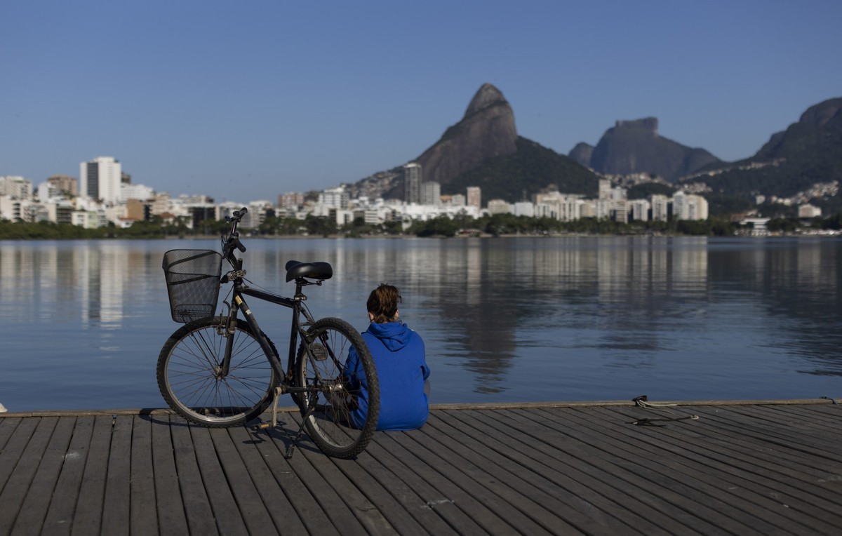 RJ enfrenta temperaturas frias nesta semana; Nova Friburgo registra 1,3°C Próximos dias de inverno no Rio têm sol e baixas temperaturas (Foto: Márcia Foletto/Agência O Globo)