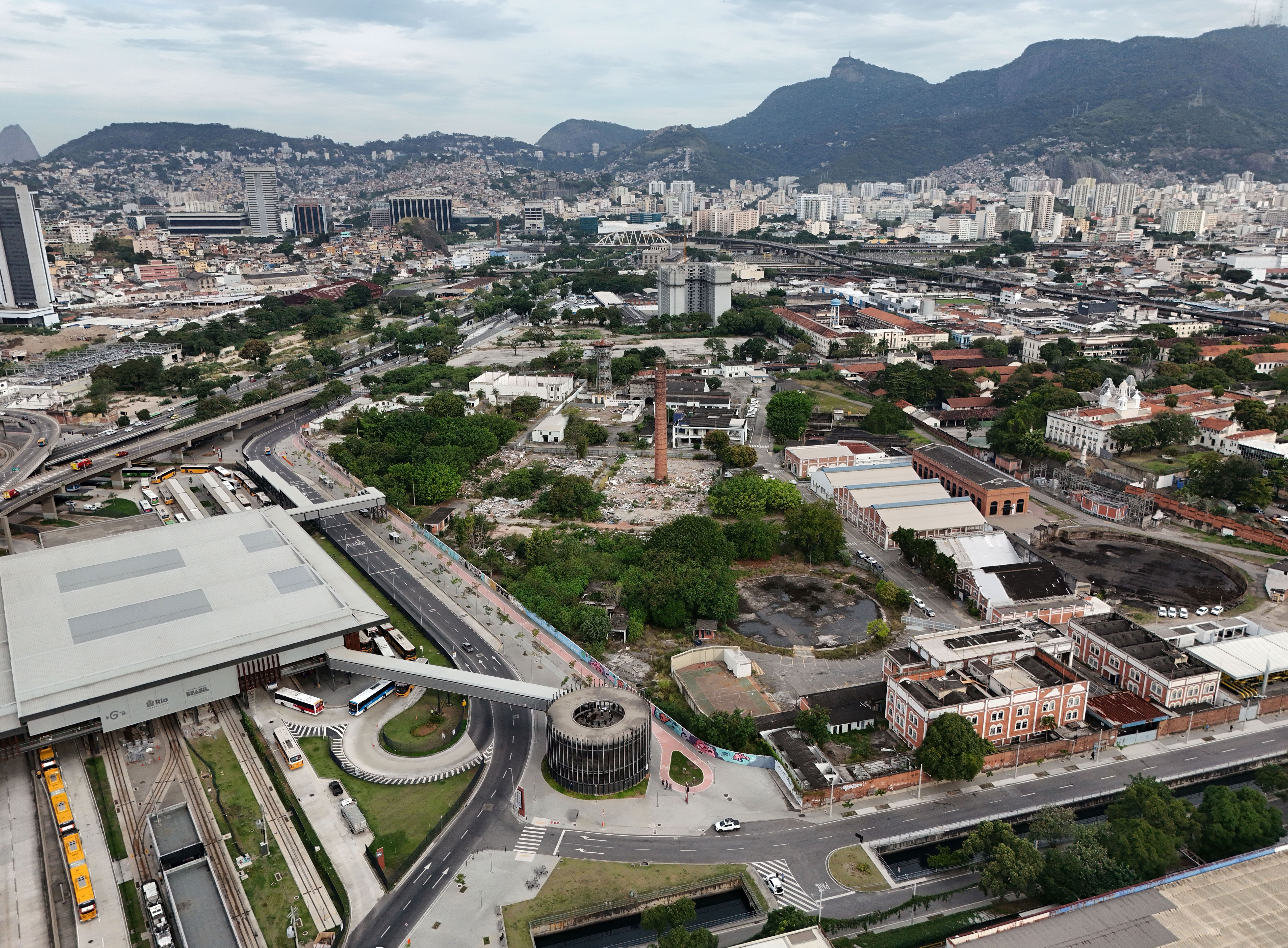 Indefinições marcam futuro do terreno do estádio do Flamengo Foto: Reprodução