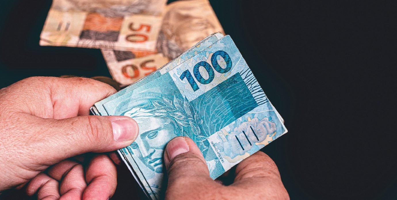 Imposto de Renda 2025: a Receita vai pagar a restituição do IR 2025 em cinco lotes (Foto: Rmcarvalho/Getty Images)