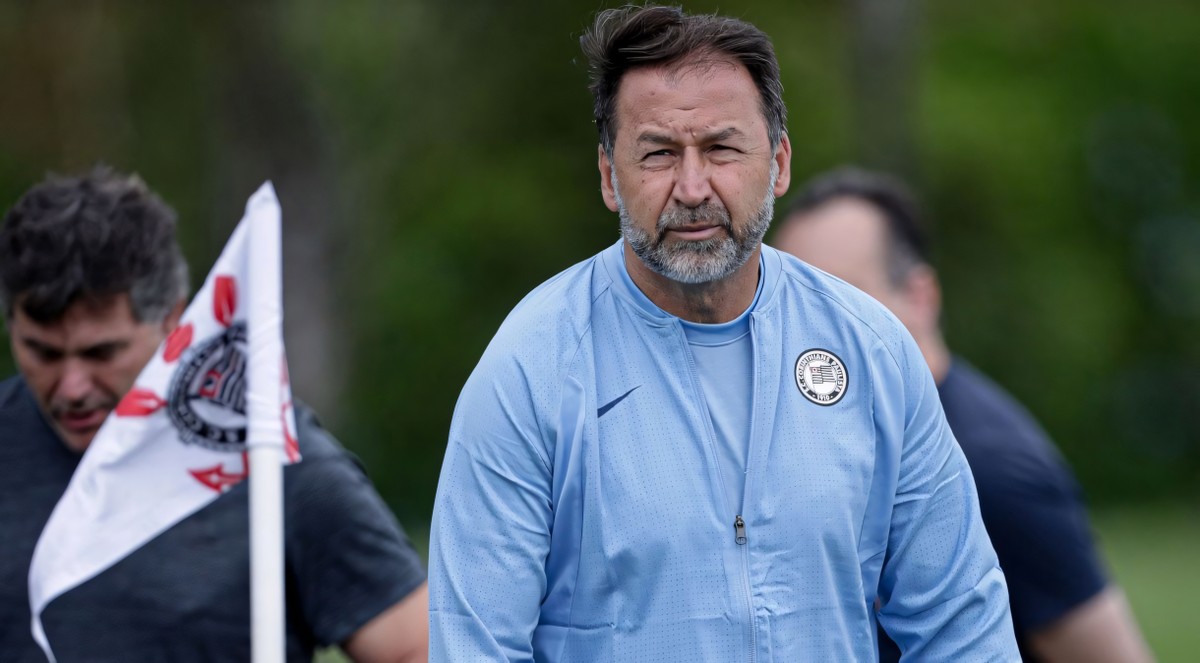 Augusto Melo investiga contas do Corinthians para facilitar retorno ao clube Augusto Melo foi indiciado pela Polícia Civil por irregularidades em contrato com a VaideBet (Foto: Rodrigo Coca/Agência Corinthians)