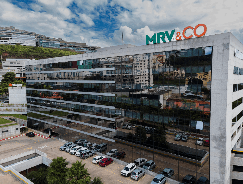 Ação da MRV&Co despenca após divulgação de prévia do 2º tri e incertezas financeiras MRV&Co (Foto: Divulgação)