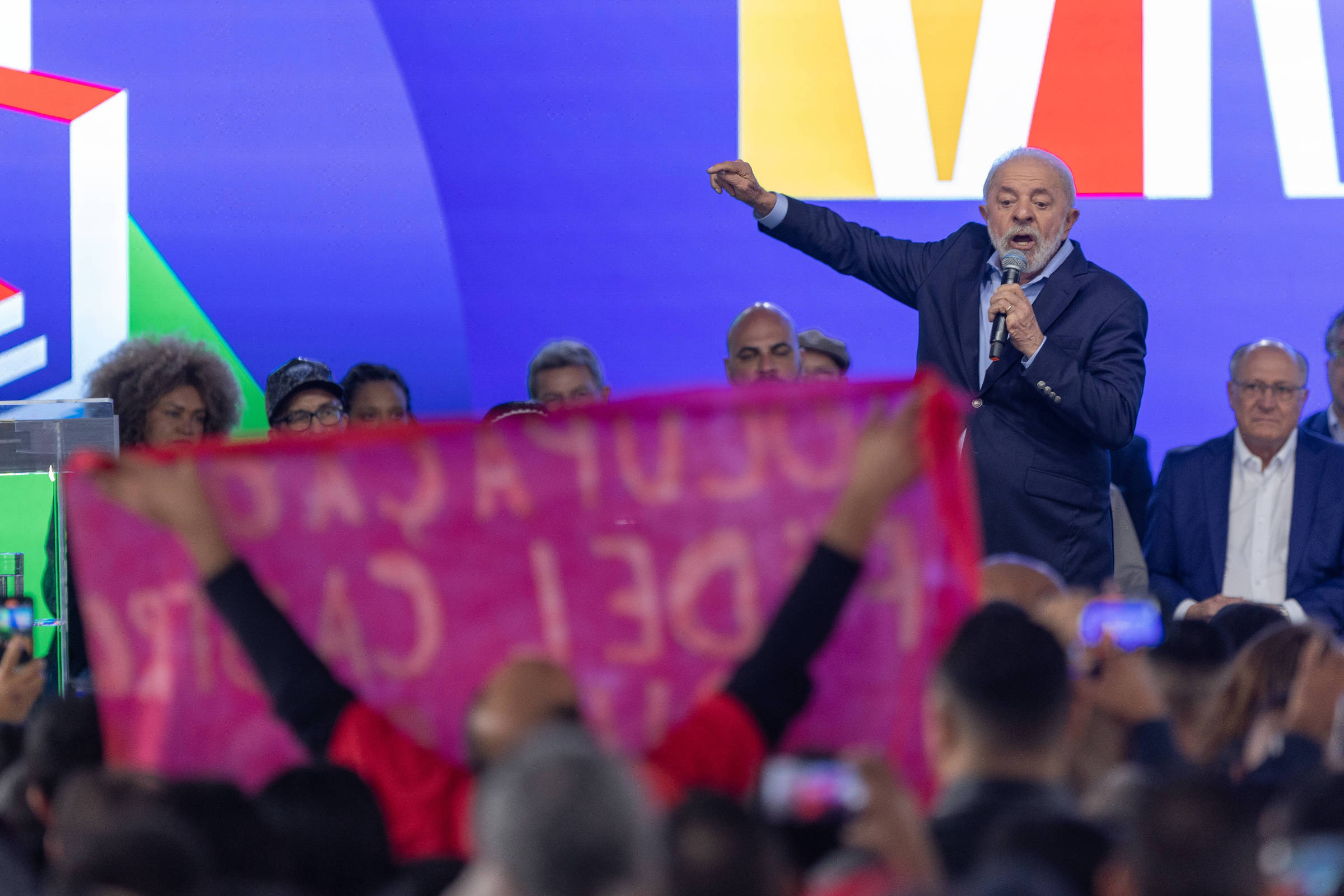 Lula busca retomar apoio em região histórica do PT em São Paulo para 2026 Presidente Luiz Inácio Lula da Silva participa da cerimônia de anúncio do Novo PAC Seleções 2025, em Osasco (Foto: Ronny Santos/Folhapress)