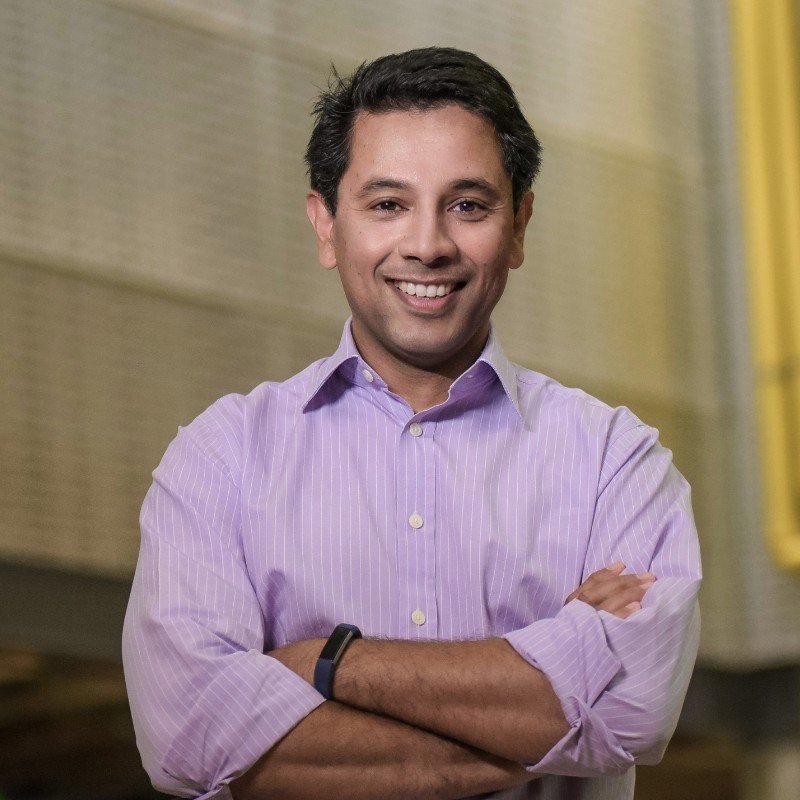 Startup arrecada US$ 92 milhões e revela dica valiosa para empreendedores Caesar Sengupta, fundador da Arta Finance (Foto: LinkedIn | Reprodução)