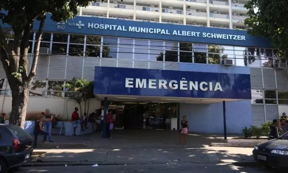 Criança é ferida por bala durante operação policial no Complexo do Chapadão Fachada do hospital Albert Schweitzer — Foto: Reprodução