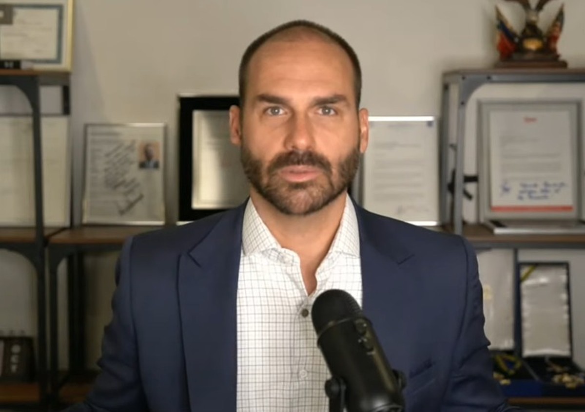 Inquérito da PF sobre Eduardo Bolsonaro avança para fase de conclusão Eduardo Bolsonaro em entrevista ao programa Oeste com Elas, na sexta-feira (Foto: Reprodução/Redes sociais)