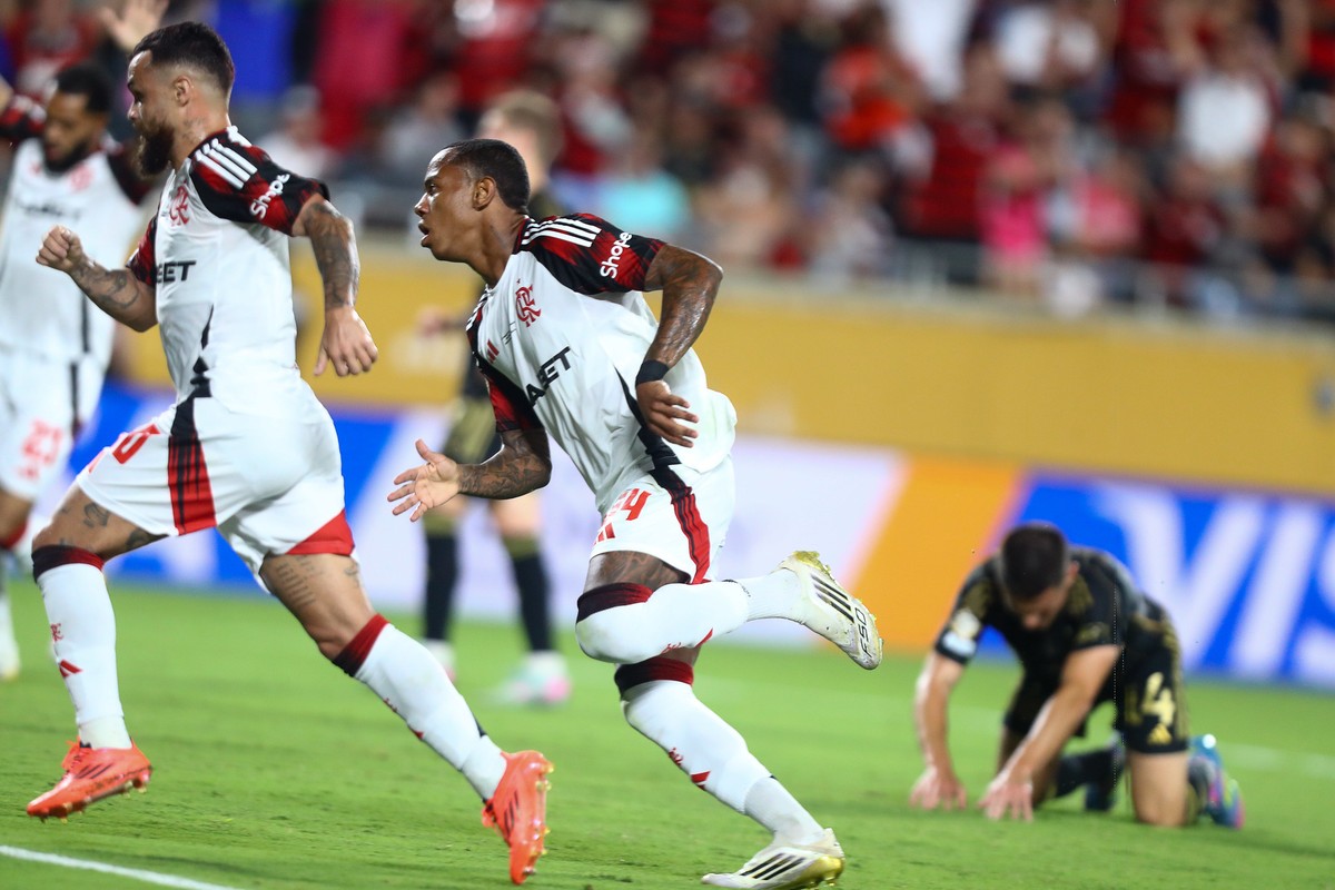 Flamengo empata com Los Angeles e se prepara para desafio contra o Bayern Wallace Yan faz gol para o Flamengo diante do Los Angeles FC, no Mundial (Foto: Gilvan de Souza/Flamengo)