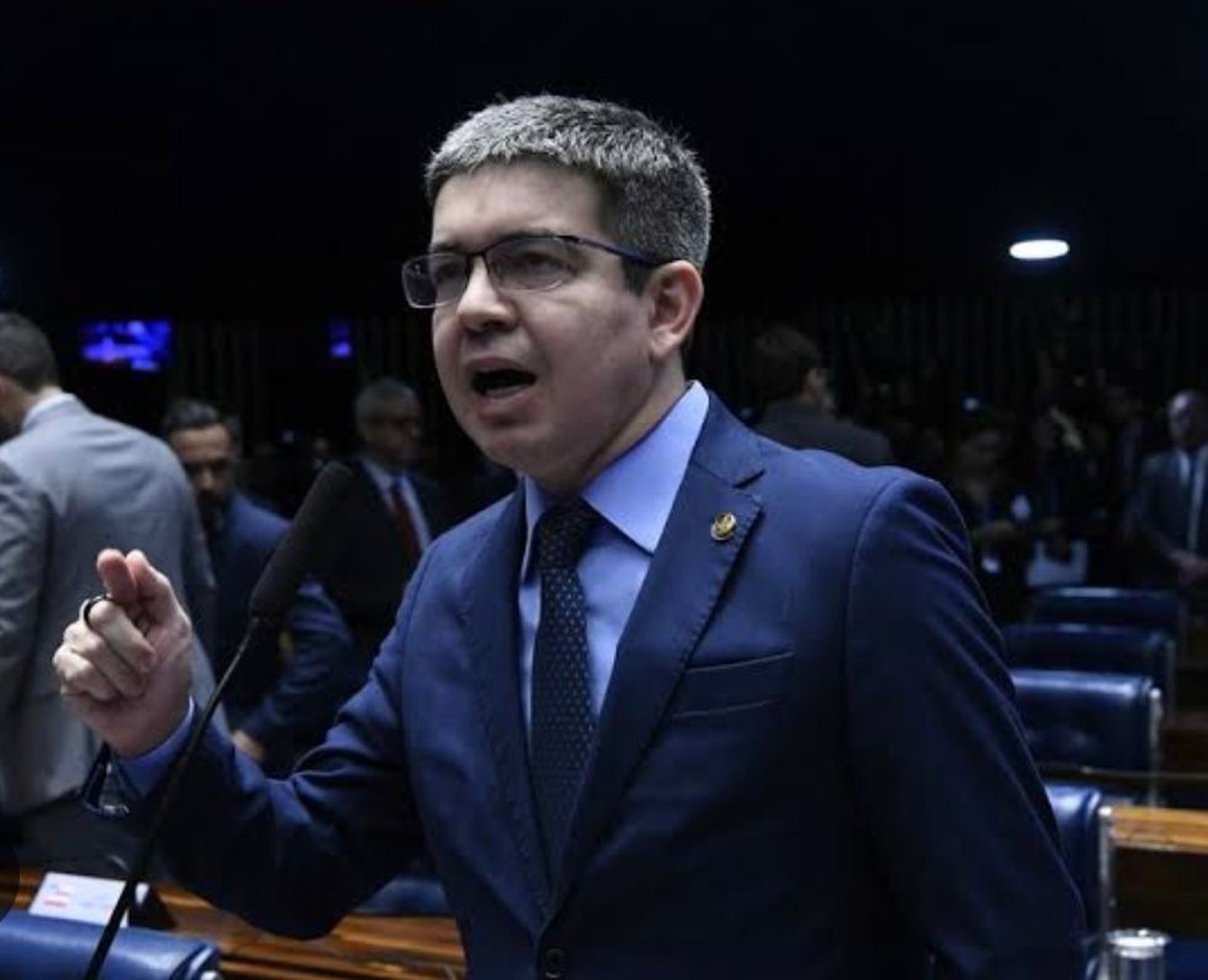 Randolfe Rodrigues é eleito o terceiro melhor senador do país em votação popular (Foto: Agência Senado/Reprodução)