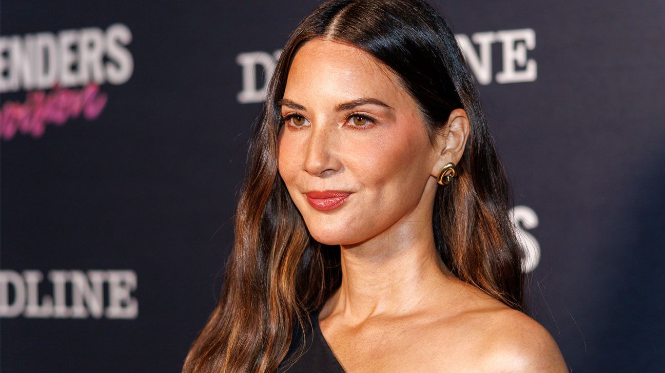 Mãe de Olivia Munn também enfrentou câncer de mama, revelando riscos genéticos Mãe de Olivia Munn também enfrentou câncer de mama, revelando riscos genéticos