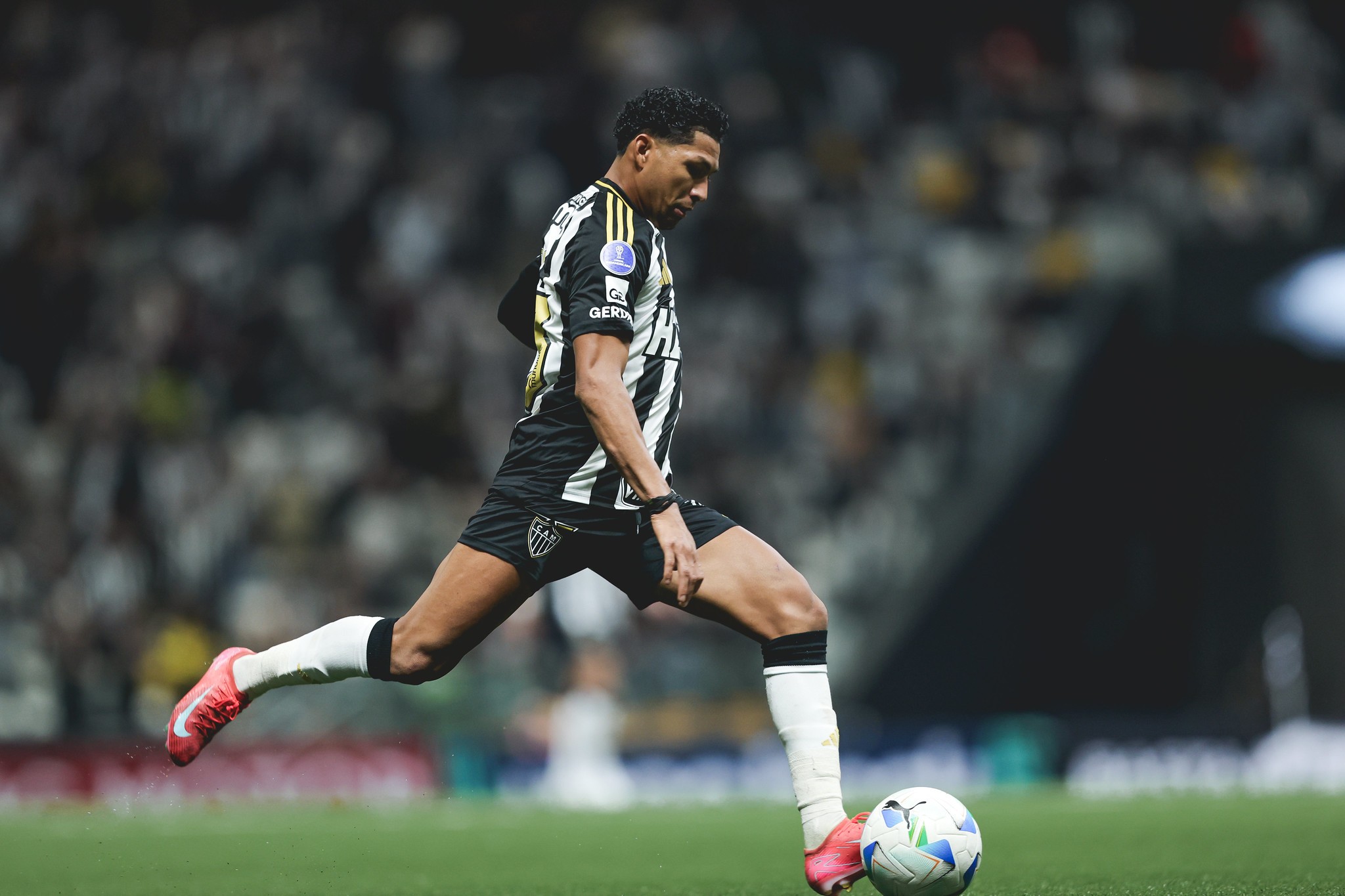 Rony revela motivos da rescisão no Galo após críticas da torcida Foto: Reprodução