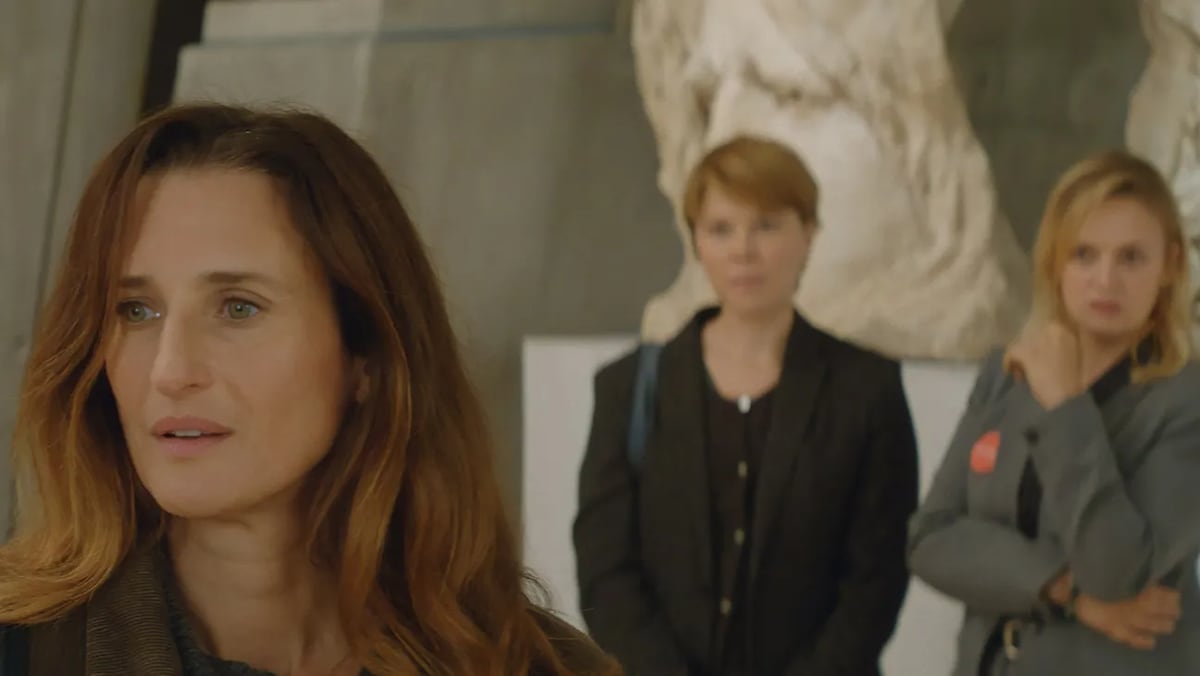Camille Cottin, India Hair e Sara Forestier, em 'Tres amigas'. (Foto: Reprodução)