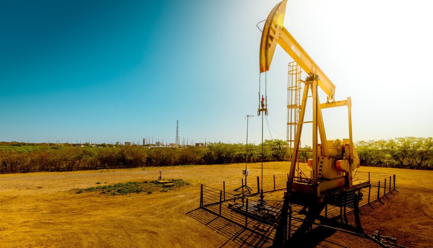 A alta do petróleo está ligada à percepção de que o pior cenário — como o fechamento do Estreito de Ormuz — foi evitado (Foto: ABPIP/Divulgação)