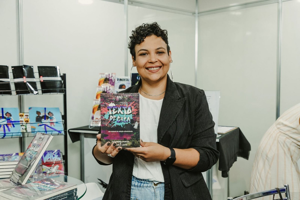 Camila Leite, coautora do “Texto de cria, manual de redação afrocentrado”, lançamento da Emó Editora (Foto: Divulgação)
