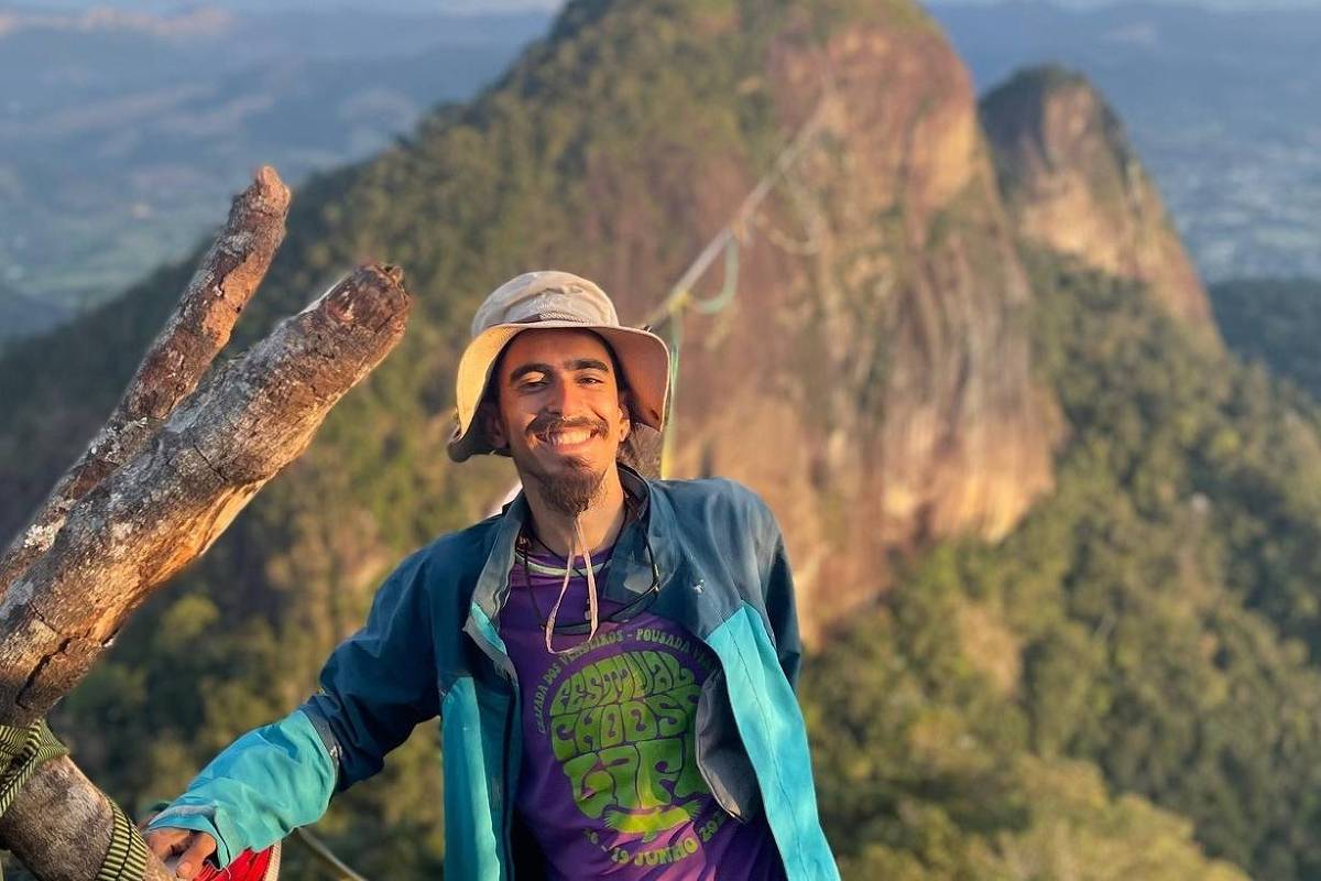Praticante de highline perde a vida após queda de 50 metros na Chapada dos Veadeiros Gustavo Guimarães Rodrigues, 29, o Gusta, que morreu após queda de 50 m na Chapada dos Veadeiros, em Goiás (Foto: Divulgação/ISA)