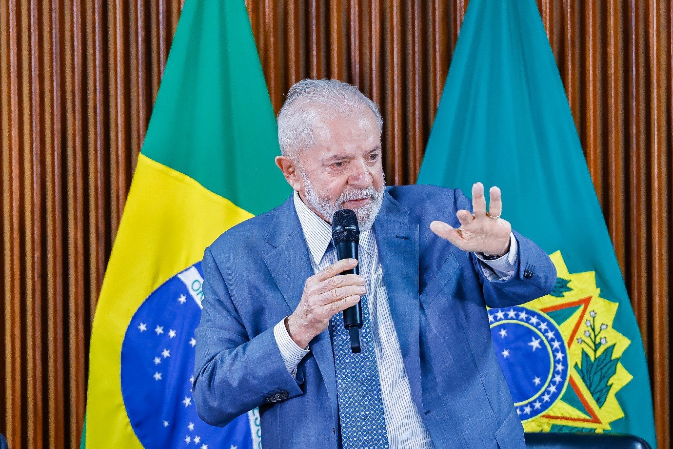 Congresso vê baixa probabilidade de aprovação de projetos pelo governo Lula Presidente Lula: popularidade do Governo no Congresso cai e 57% dos deputados acreditam que sejam baixas as chances de aprovações das agendas da presidência. (Foto: Ricardo Stuckert / PR/Divulgação)