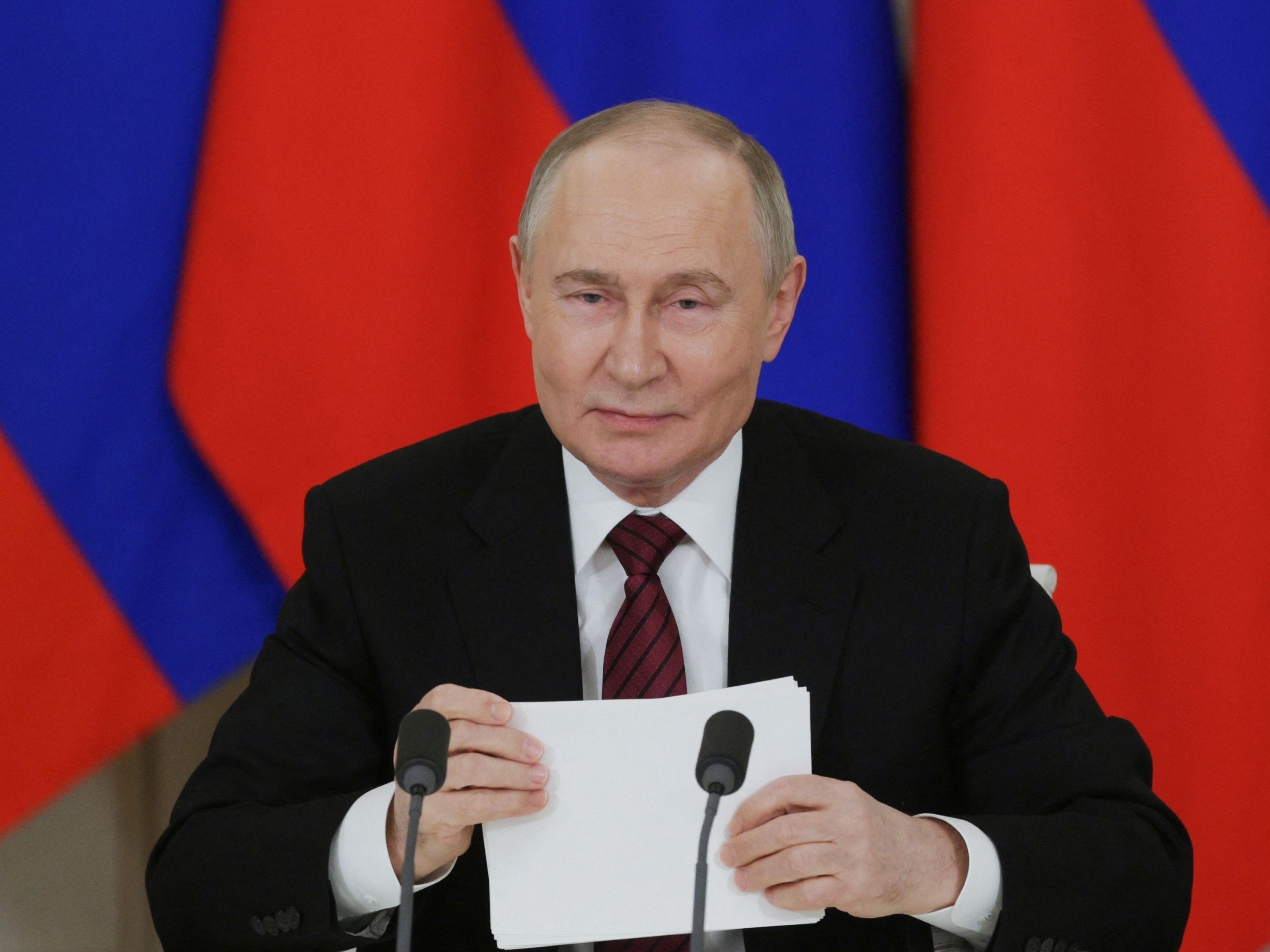 Putin solicita ao Irã acordo nuclear com 'enriquecimento zero'