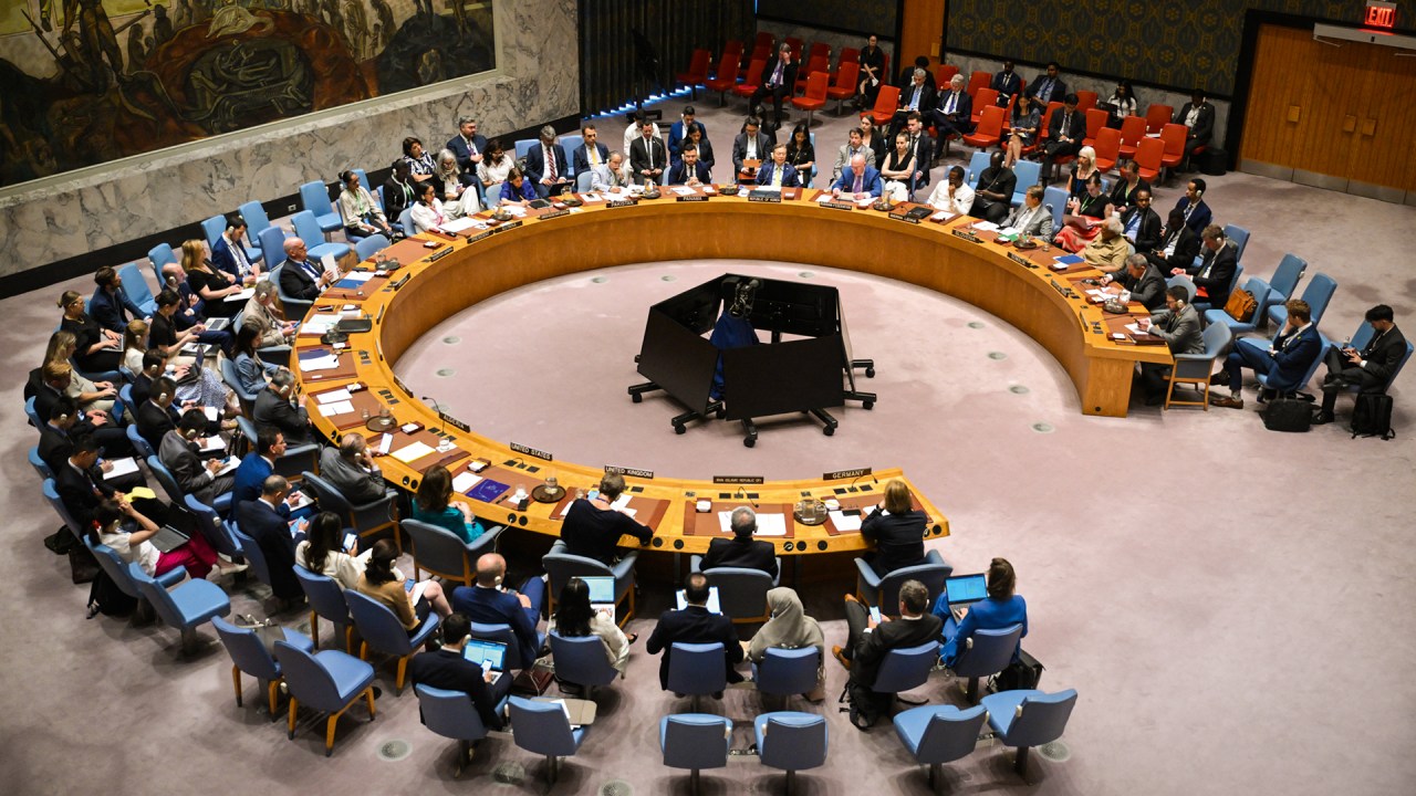 ONU enfrenta grave crise financeira, revela relatório exclusivo da VEJA NÃO E NÃO - Reunião do Conselho de Segurança: vetos impedem negociação eficaz (Foto: Angela Weiss/AFP)