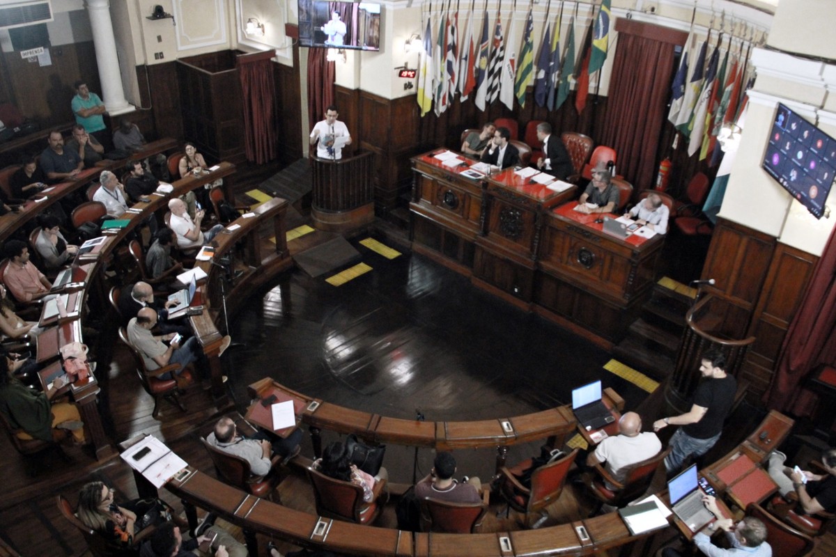 Niterói lança projeto para apoiar autistas após veto a proposta da oposição Vereadores aprovaram por unanimidade, em junho, projeto de oposicionista voltado aos autistas, mas prefeitura vetou (Foto: Sérgio Gomes/Câmara Municipal de Niterói)