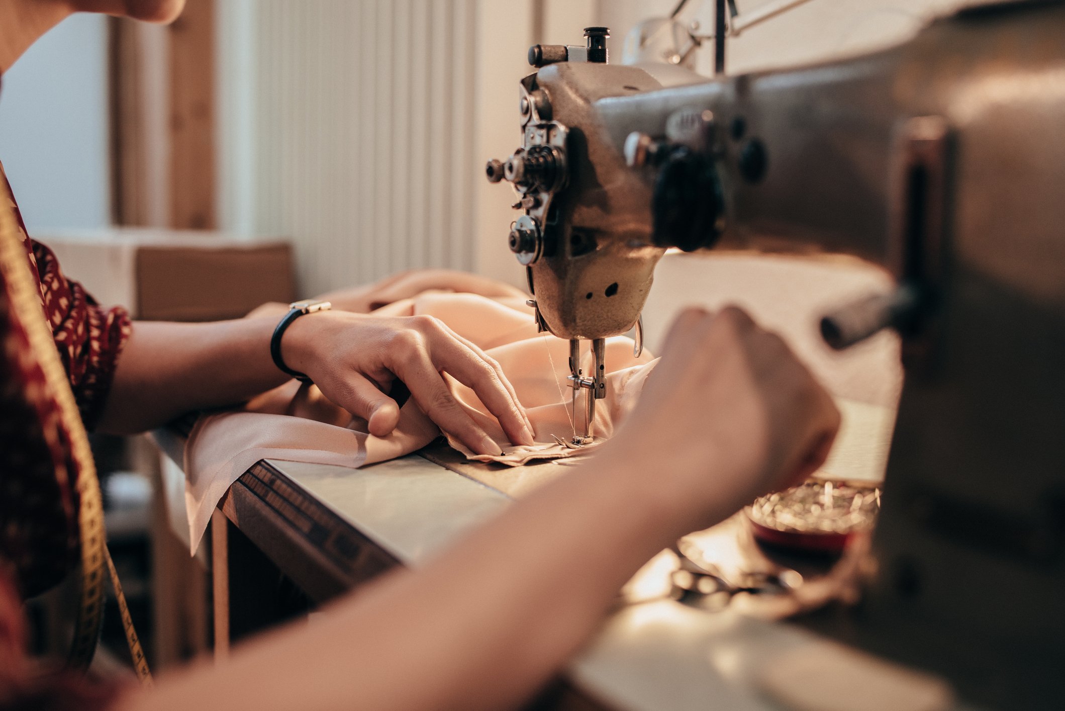 Loro Piana entra em administração judicial após denúncias de exploração laboral Centenária e europeia: a marca de bolsas de luxo que desafia a Hermès (Foto: Reprodução)