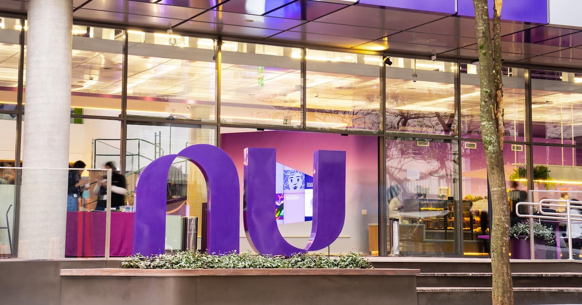 Nubank elimina spread em câmbio e reembolsa IOF na conta global ultravioleta Nubank elimina spread em câmbio e reembolsa IOF na conta global ultravioleta