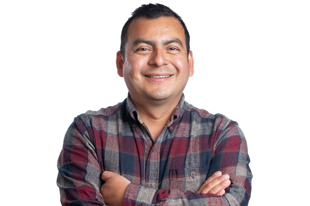 O diretor de política migratória de Faith in Action, Omar Ángel Pérez. (Foto: Reprodução)
