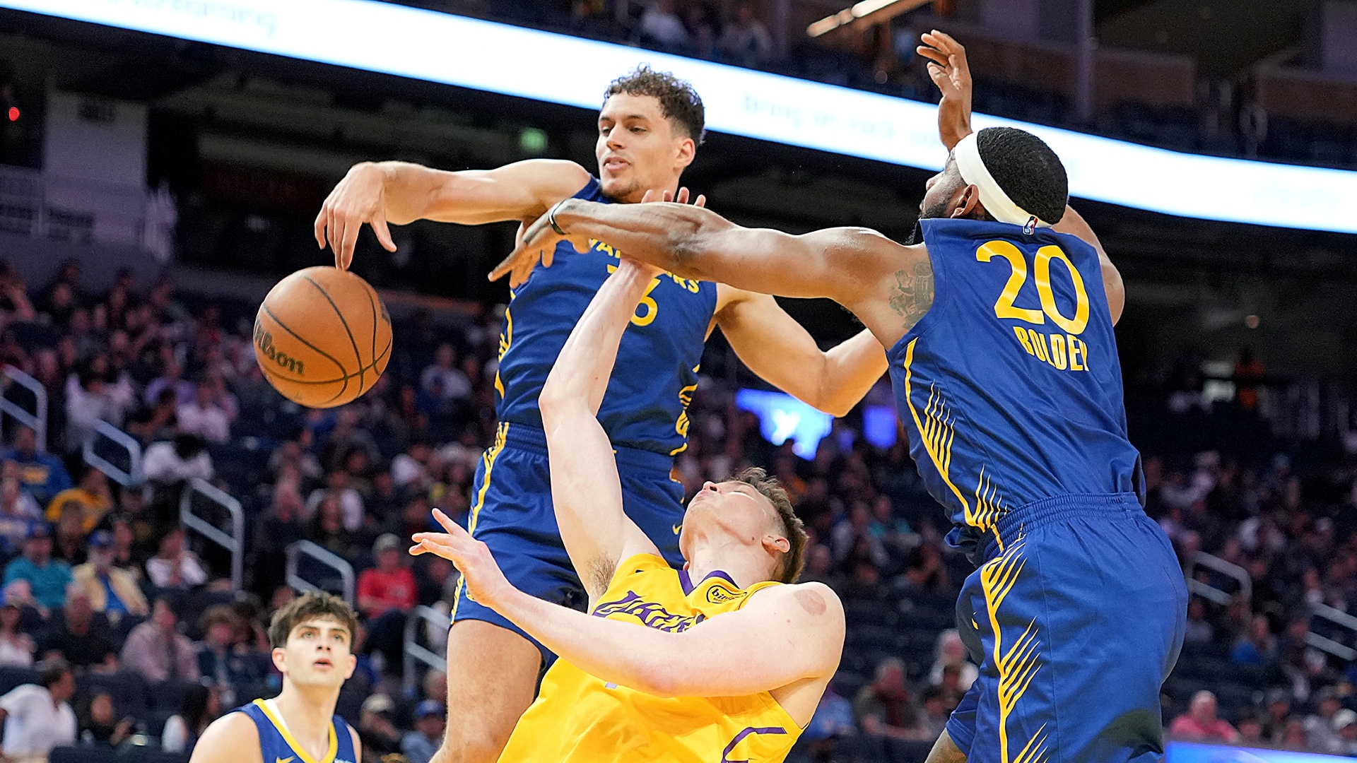Lakers contratam destaque da Summer League Chris Mañon com contrato de duas vias Foto: Reprodução/@NBA