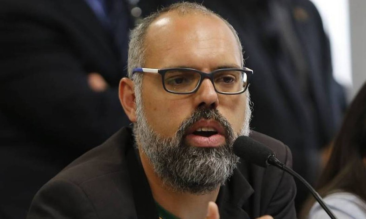 Moraes multa Allan dos Santos em R$ 50 mil por ofensas ao STF em live O blogueiro bolsonarista Allan dos Santos (Foto: Jorge William/Agência O Globo)