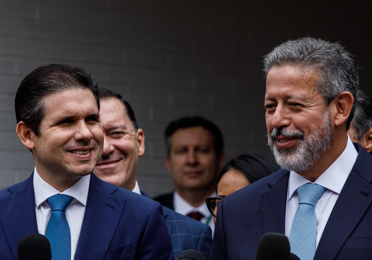 Aliados de Lula expressam nostalgia por Lira em meio à crise política Presidente da Câmara, Hugo Motta, e seu antecessor, Arthur Lira (Foto: Brenno Carvalho/ Agência O Globo)
