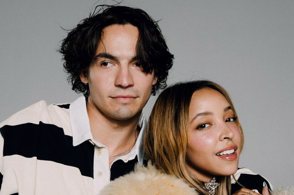 Movimentos de dança: 'No Broke Boys' de Tinashe é o novo sucesso nas paradas Disco Lines e Tinashe's "No Broke Boys" alcança o No. (Foto: Reprodução)