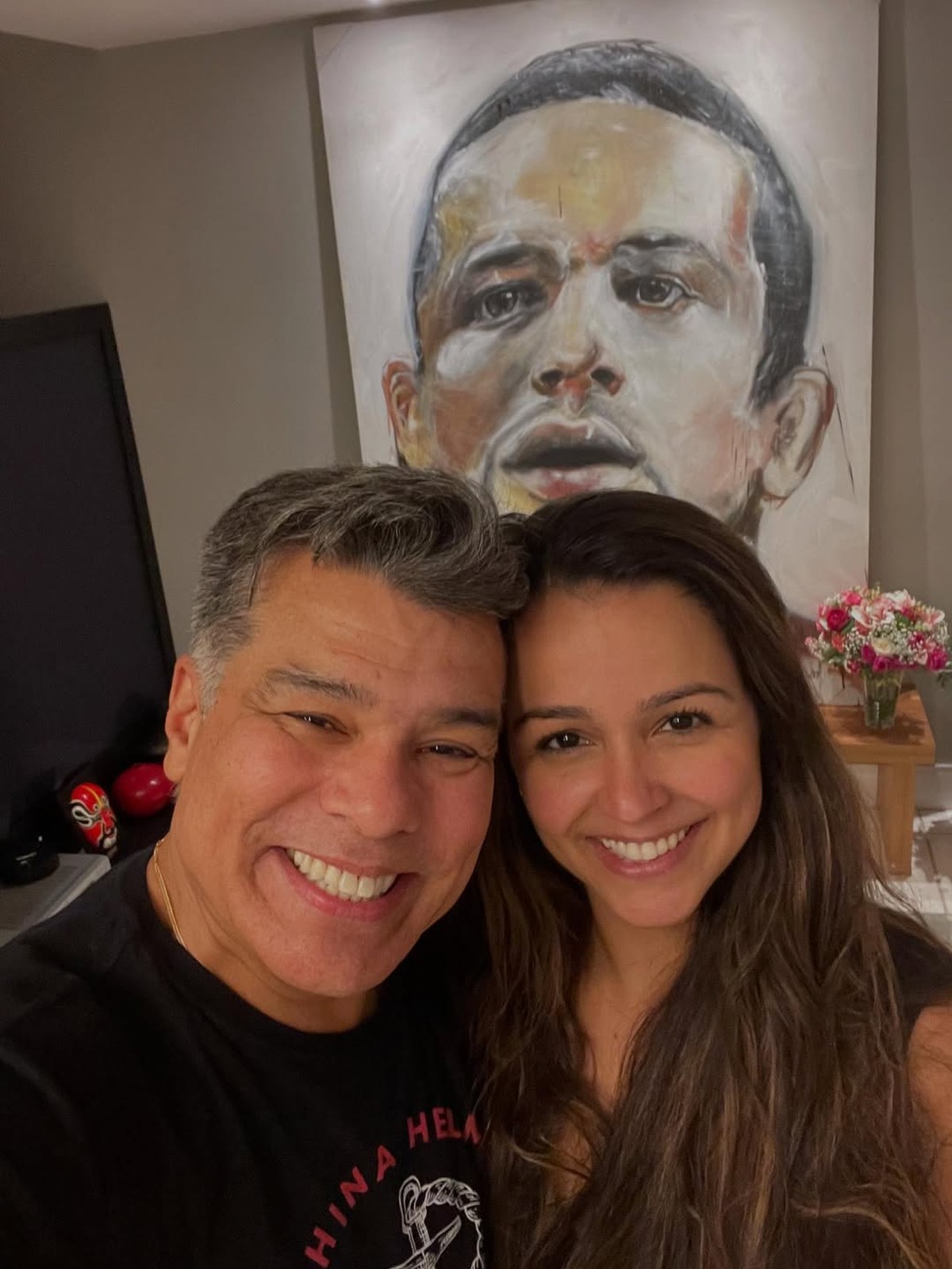 Maurício Mattar compartilha momento especial com a filha Rayra Gracie na TV Maurício Mattar e a filha, Rayra Gracie (Foto: Reprodução/Instagram)