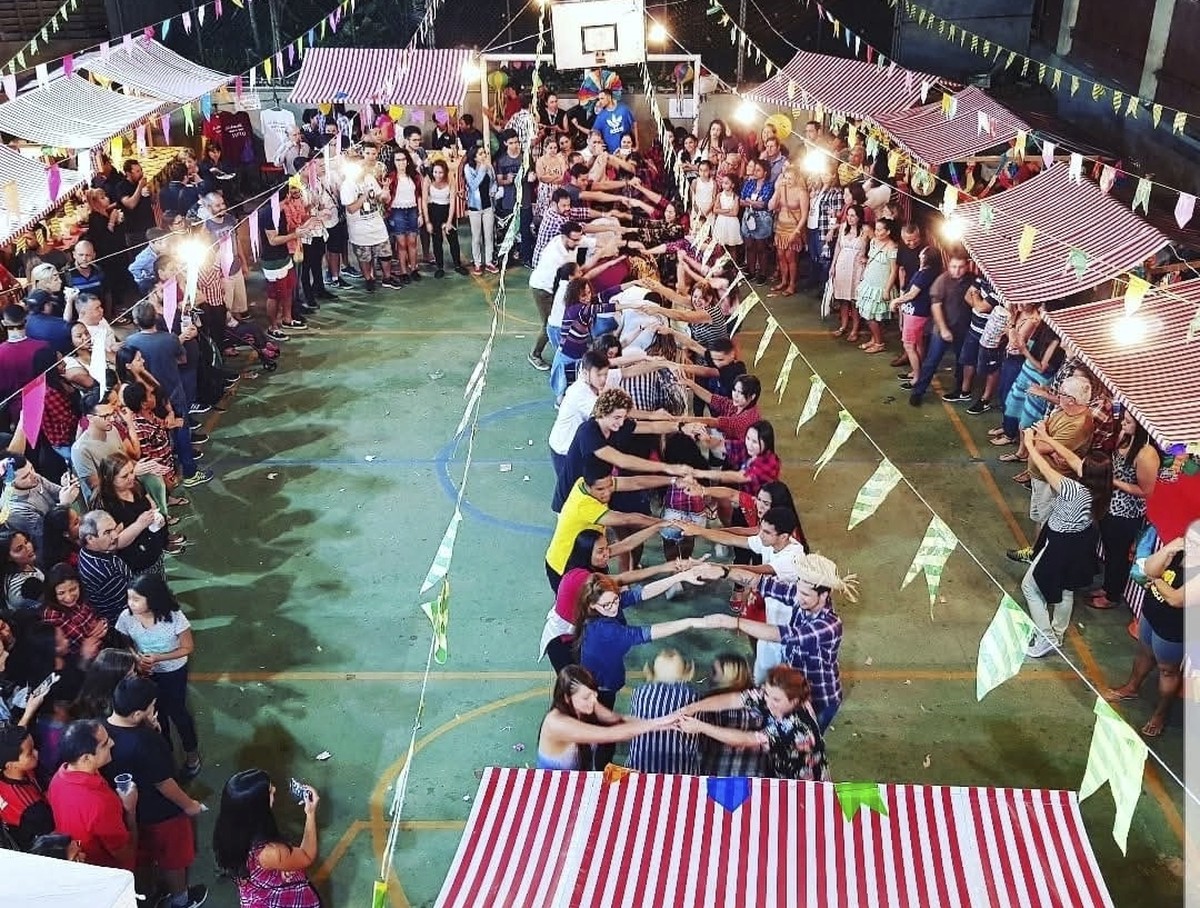 Ressurraiá, festa tradicional que acontece na Paróquia da Ressurreição, na rua Francisco Sá (Foto: divulgação)