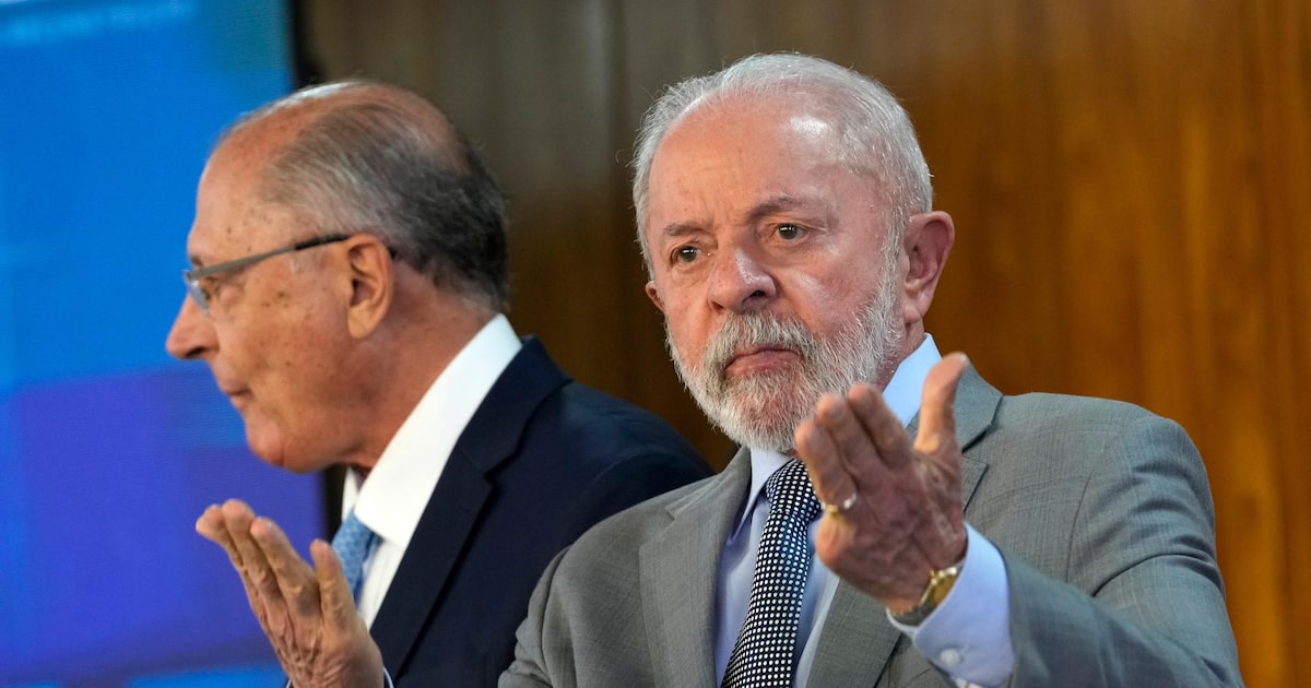 O presidente Lula no Palácio do Planalto, em Brasília, em 14 de julho (Foto: Eraldo Peres/AP)